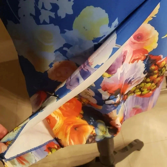 neiman Marcus FLORAL prints dress size XS NWOT - Picture 4 of 7